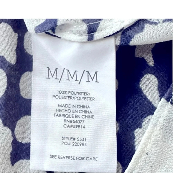 CABI style #5531 Venture Blouse sleeveless button front ruffle accent sz Medium - Picture 6 of 6